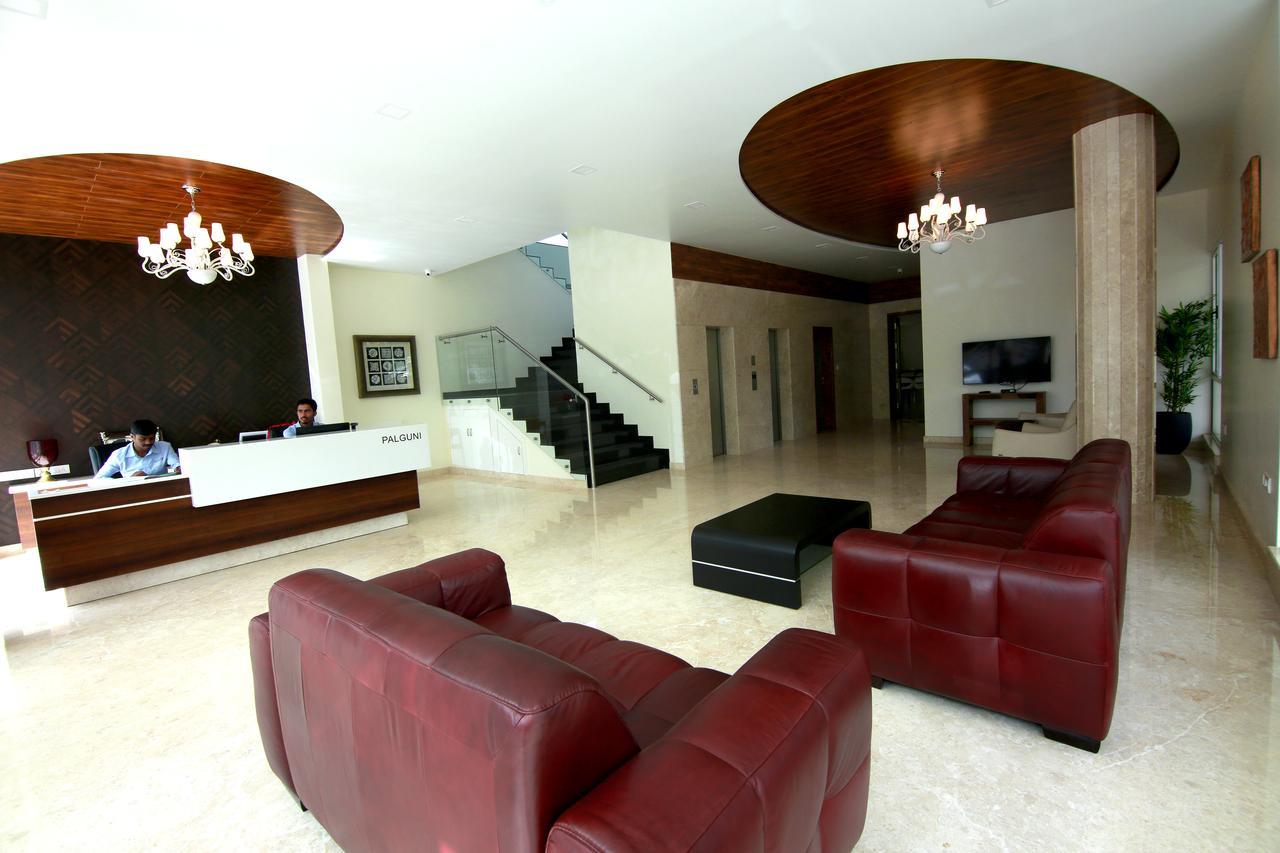 Palguni Residency Hotel Хасан Екстериор снимка